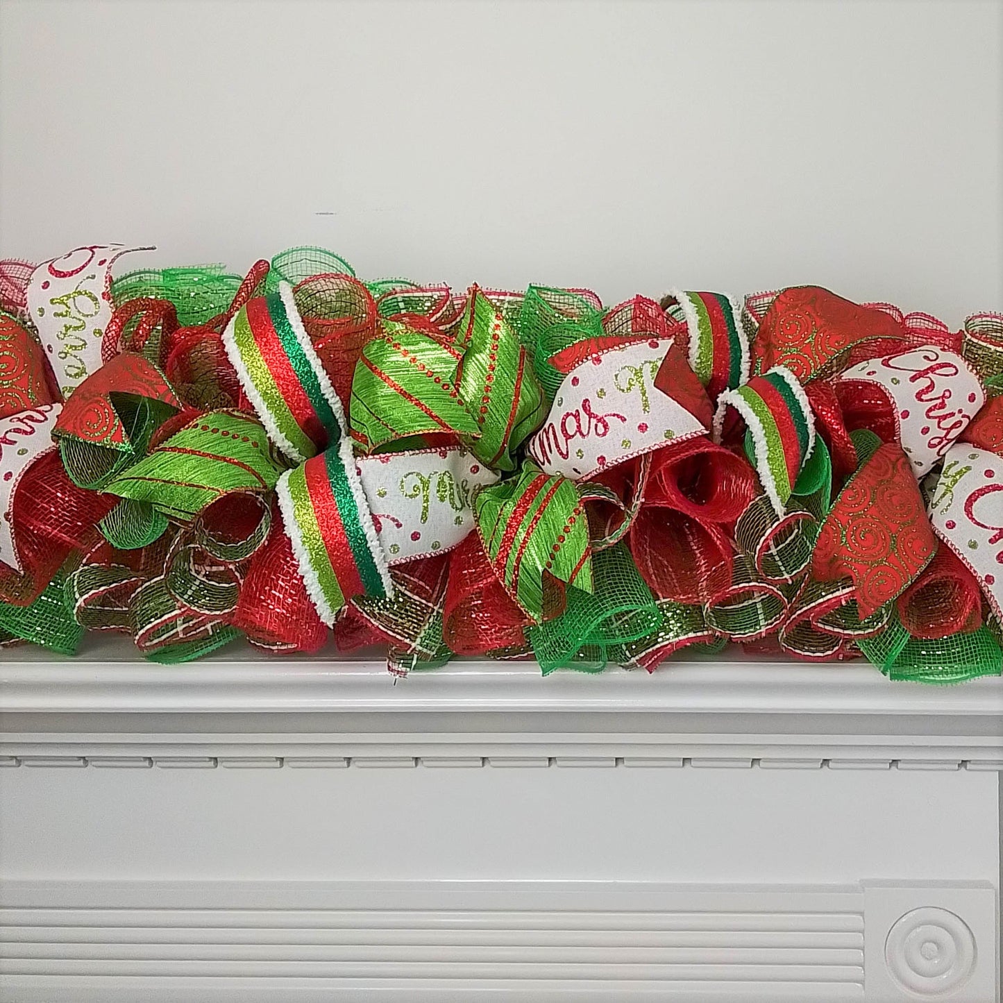 Christmas Fireplace Decor, Xmas Garland : Red Lime White