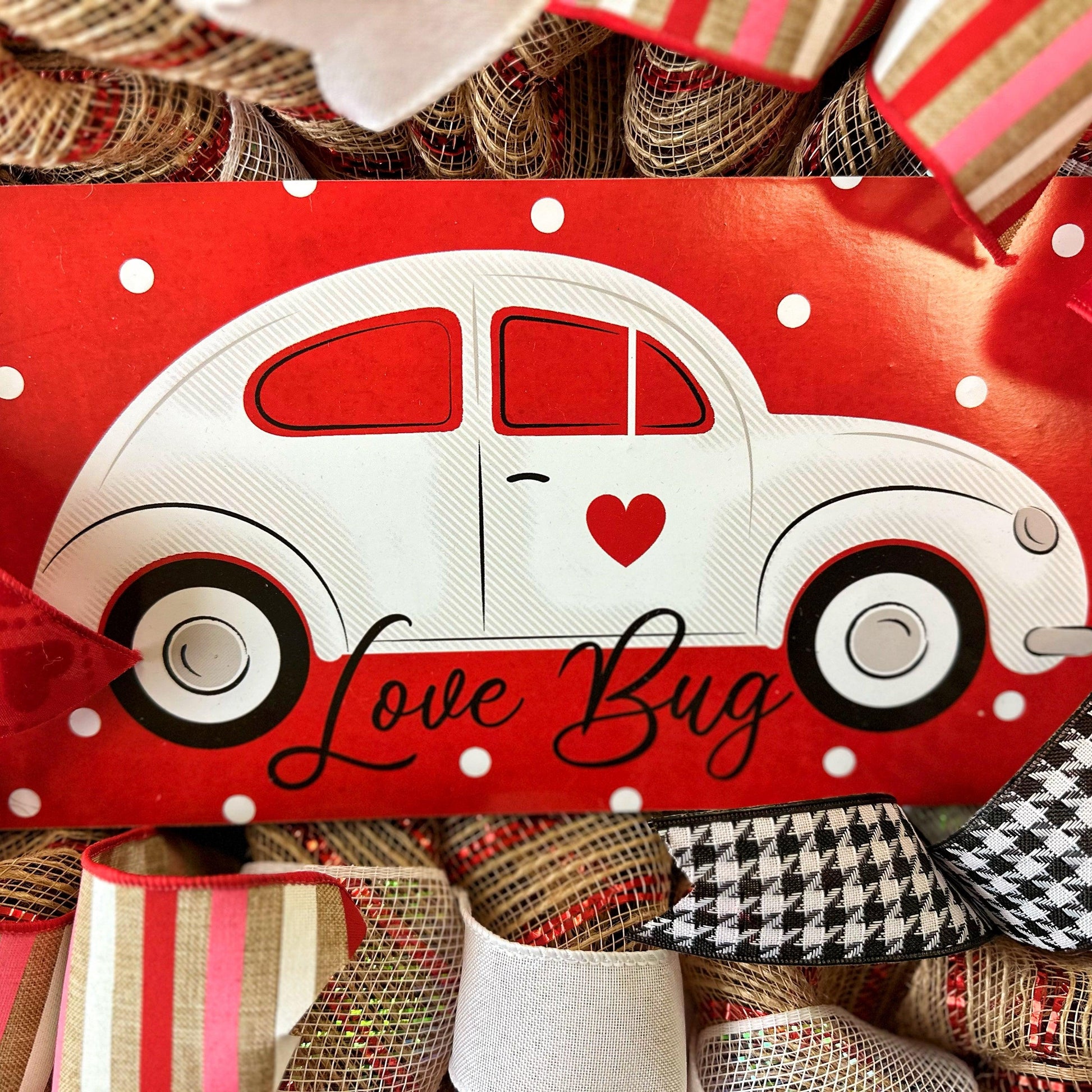 Love Bug Valentines Wreath - Valentine's Day Decor - Pink Door Wreaths