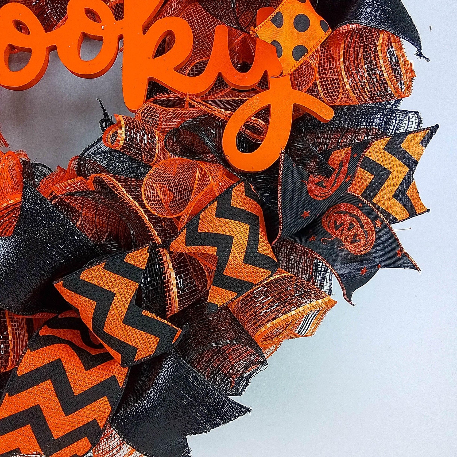 Spooky Mesh Halloween Wreath | Pumpkin Mesh Outdoor Front Door Wreath - Pink Door Wreaths